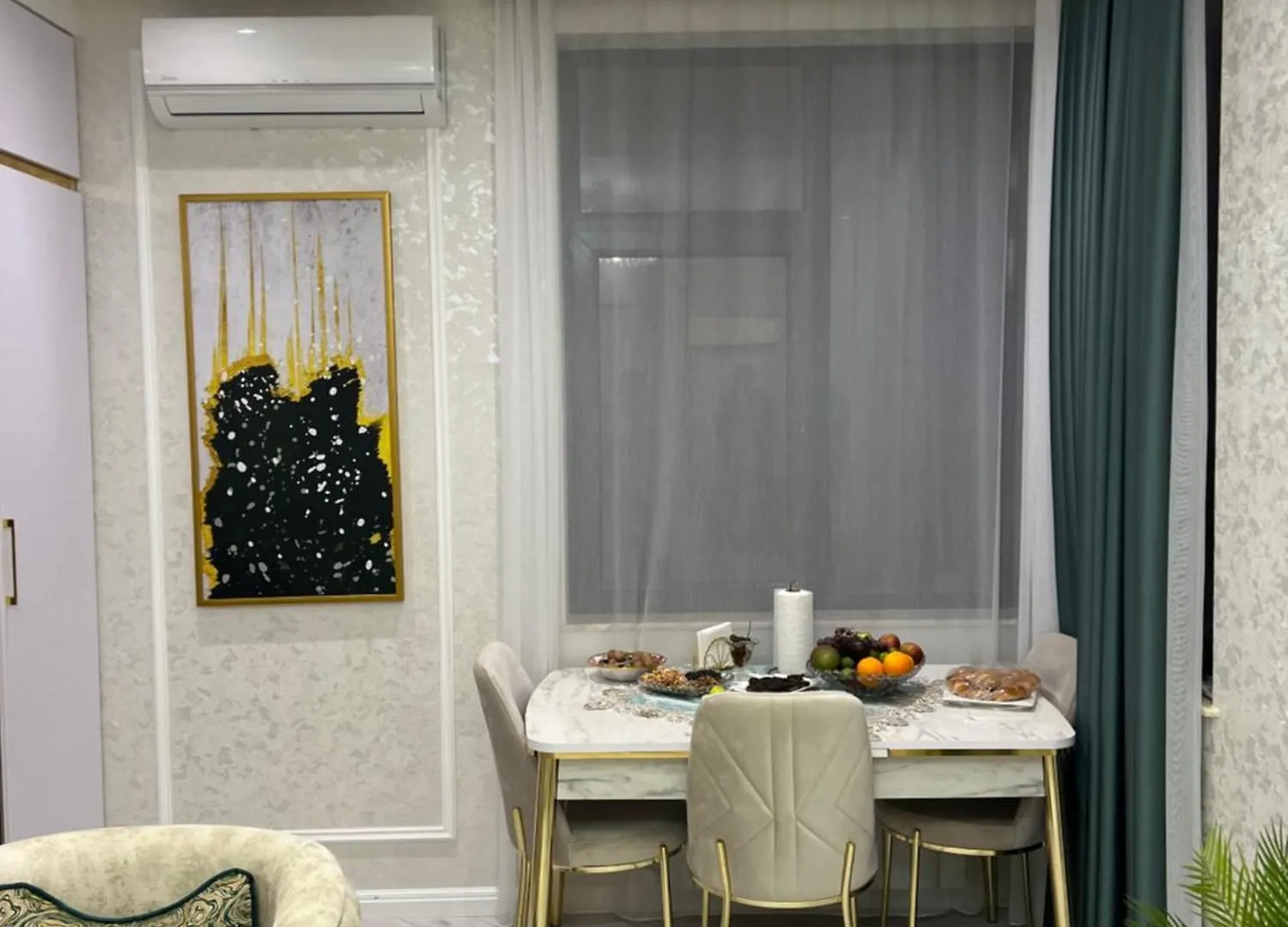Modern And Stylish Apartment Baku Azerbaijan
